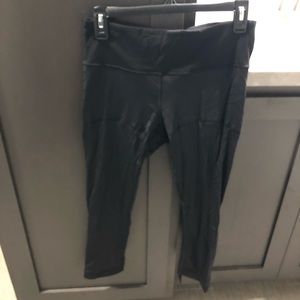 Lululemon running tight/Capri